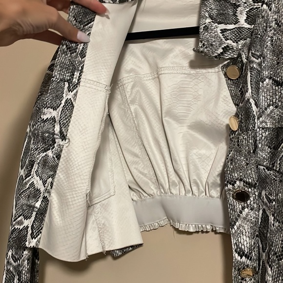 Italian Crop Jacket - Picture 3 of 6